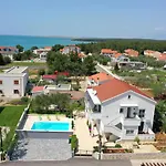 Family Friendly With A Swimming Pool - Mulo, Zadar - 20732