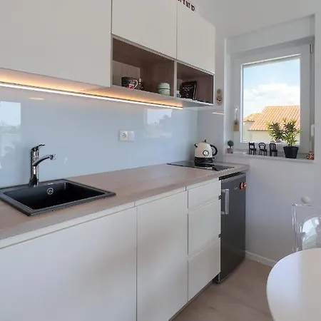Family Friendly With A Swimming Pool - Mulo, Zadar - 20732 Daire *