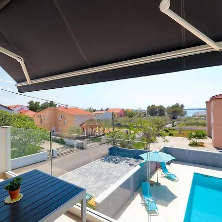 Family Friendly With A Swimming Pool - Mulo, Zadar - 20732