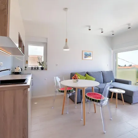 Apartment Family Friendly With A Swimming Pool - Mulo, Zadar - 20732 Vrsi