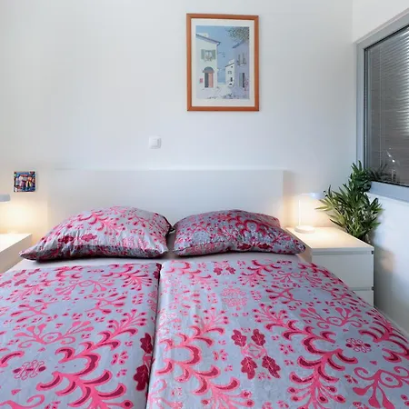 Apartment Family Friendly With A Swimming Pool - Mulo, Zadar - 20732