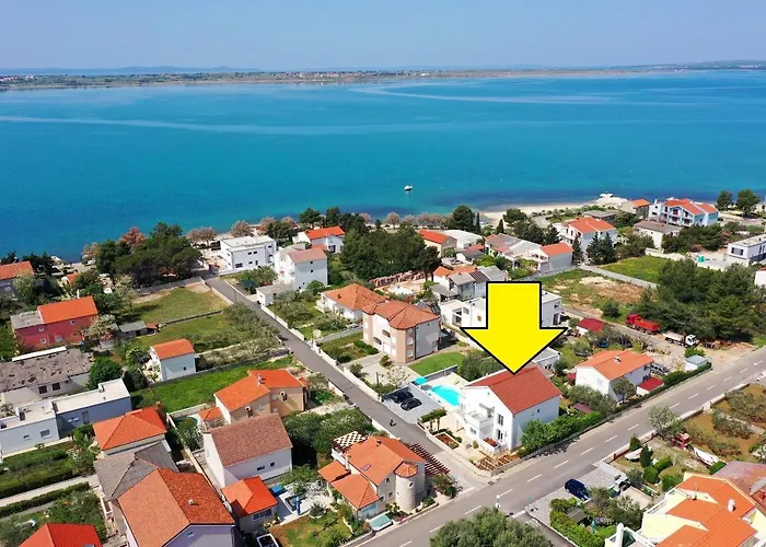 Family Friendly With A Swimming Pool - Mulo, Zadar - 20732 * فرسي